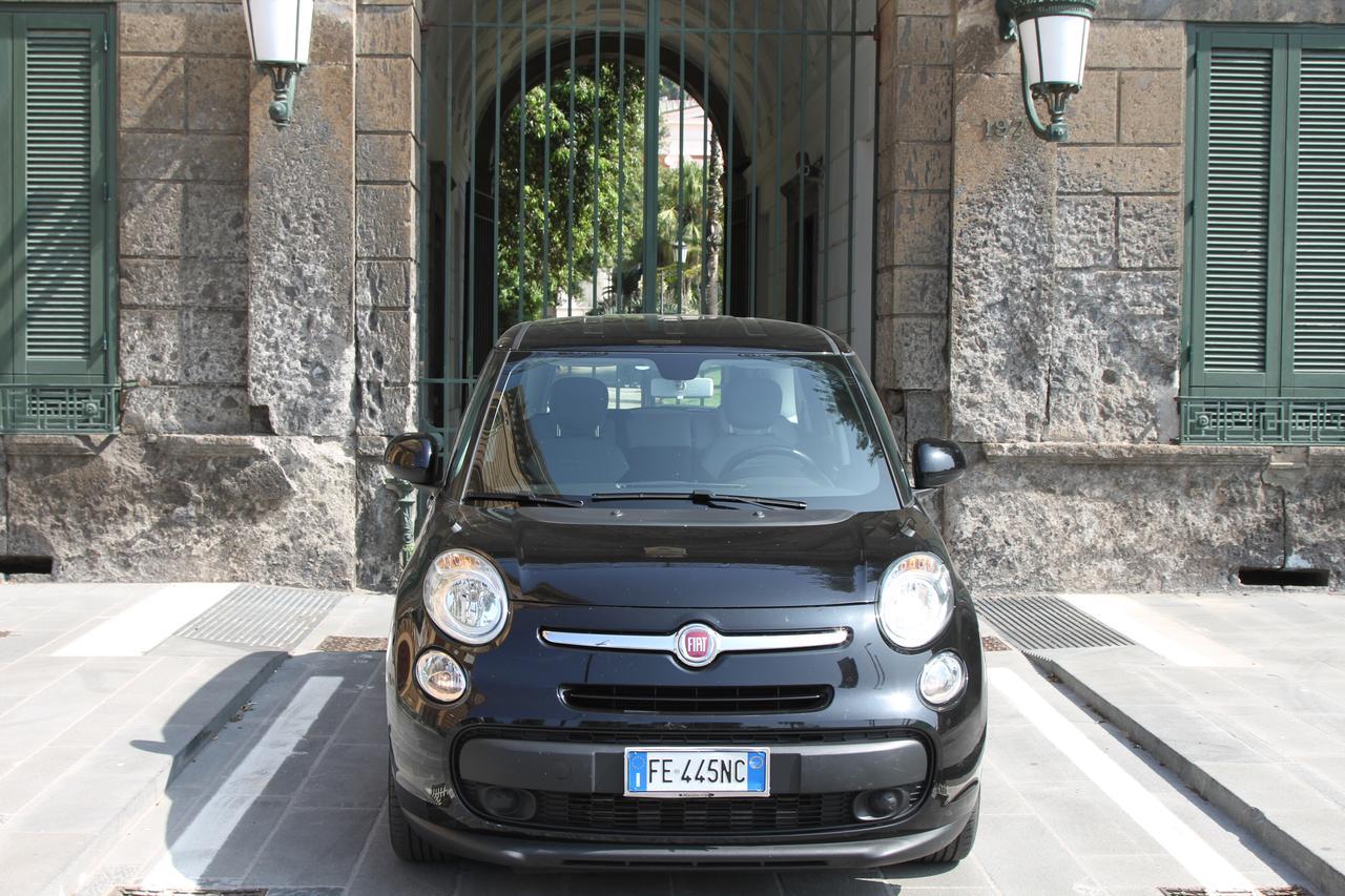 Hotel Barbarella Giugliano In Campania Exterior foto